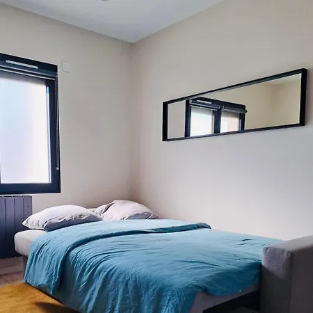 Cosy Metro 14 Paris 公寓 *